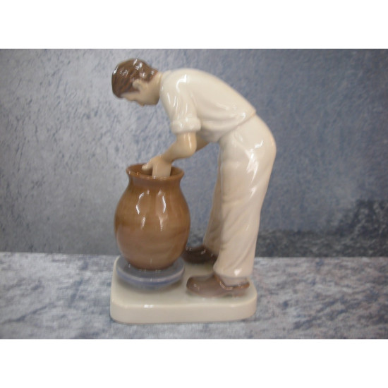 Pottemager / Keramiker nr 2419, 17 cm, 1 sortering, Bing & Grøndahl